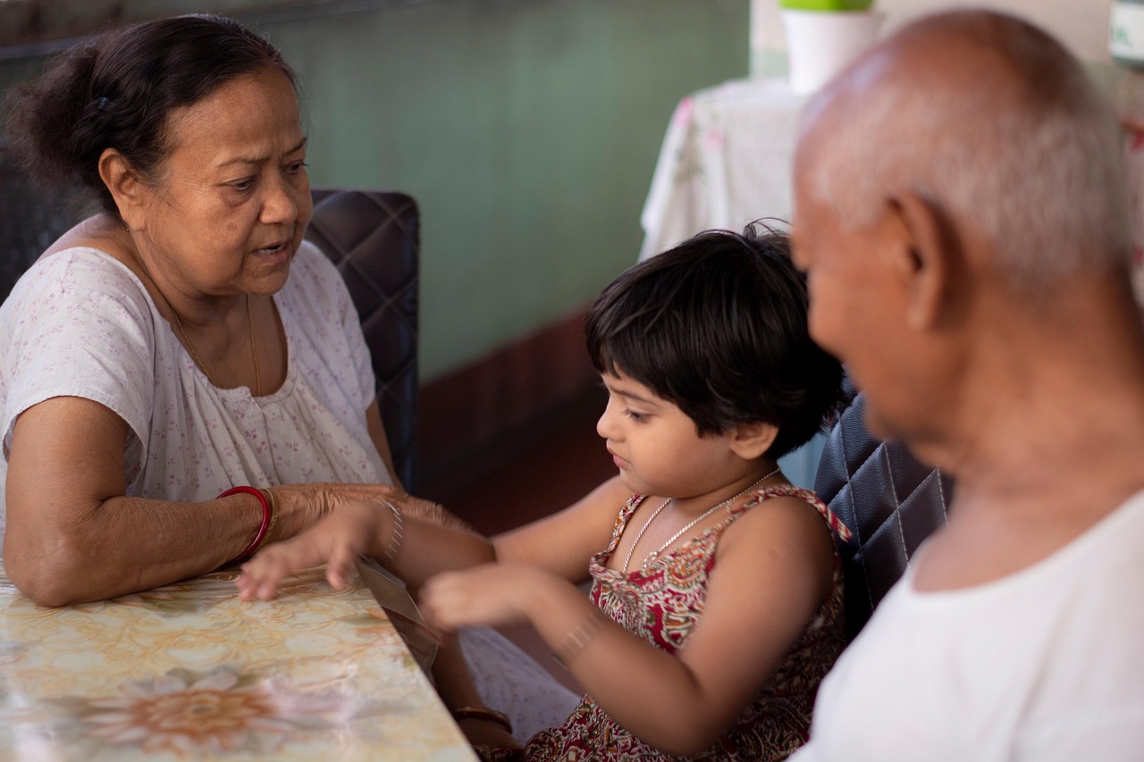 親の介護と同居が難しい理由とは？