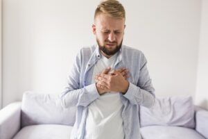 口臭の乾燥が原因？効果的な対策方法は？