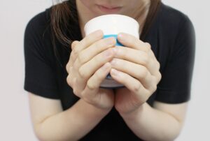 口臭が気になる時、病院に行くべき目安は？